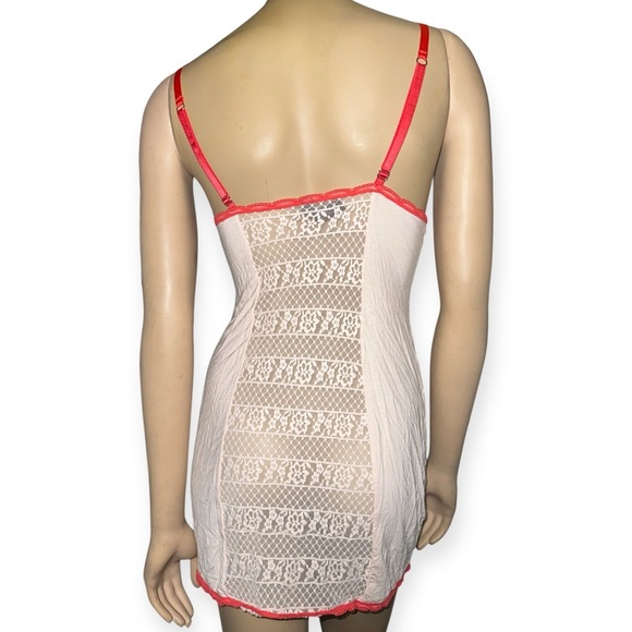 Victoria's Secret women’s Red and White lace Chemise with Delicate Straps size M - Picture 4 of 7